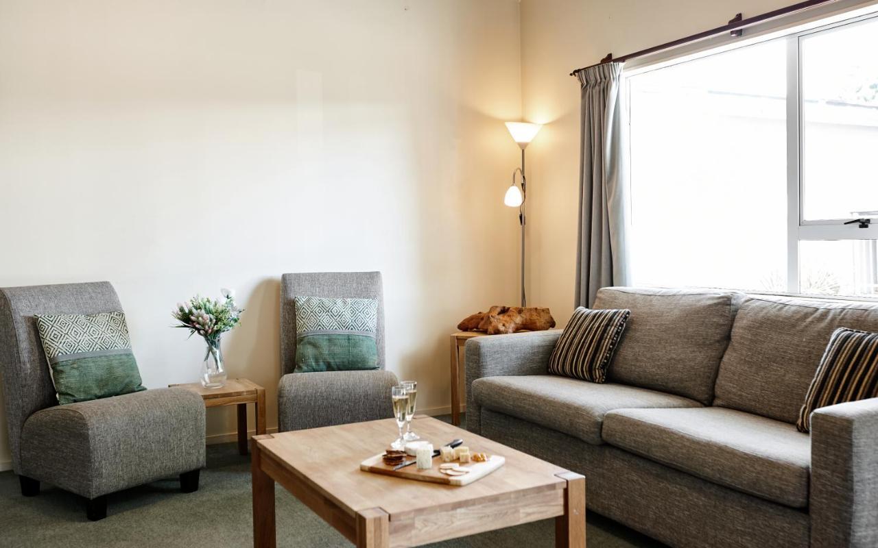 Turangi Leisure Lodge ภายนอก รูปภาพ