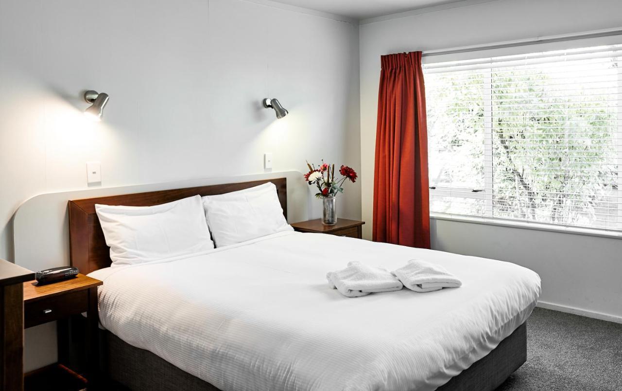 Turangi Leisure Lodge ภายนอก รูปภาพ