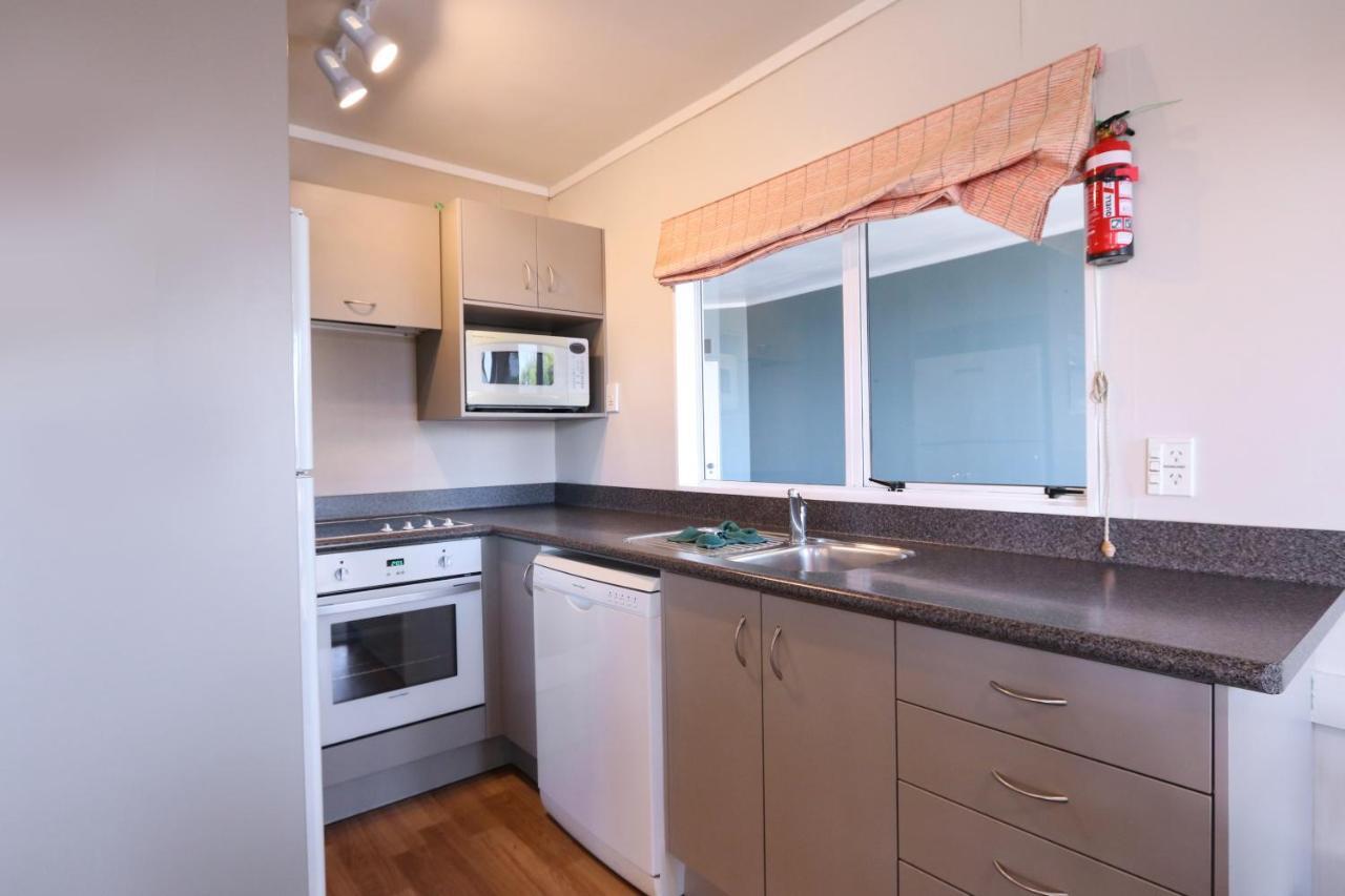 Turangi Leisure Lodge ภายนอก รูปภาพ